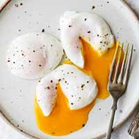 Are eggs non vegetarian?